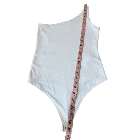 Abercrombie & Fitch Soft Collection White One Shoulder Bodysuit Size M - Picture 8 of 9